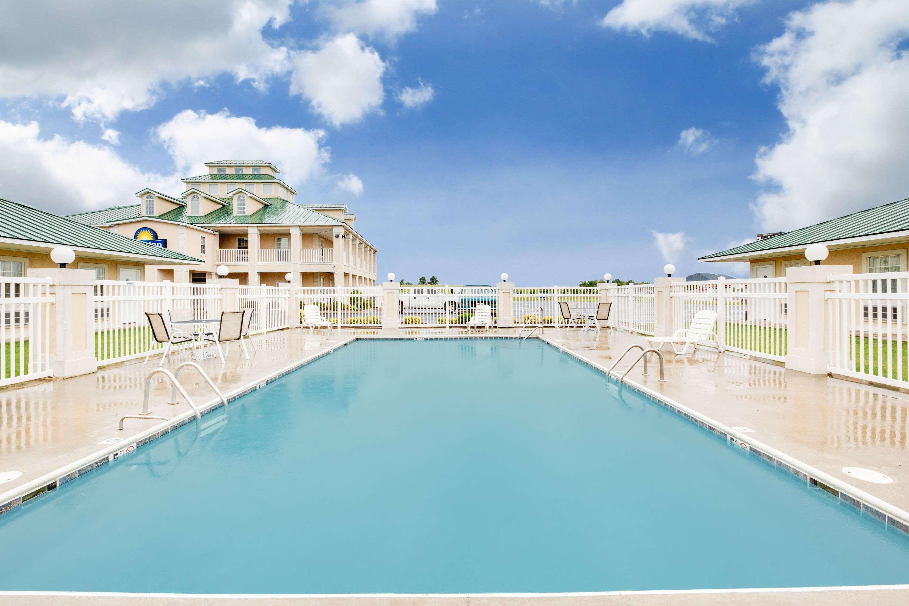 Days Inn By Wyndham Trumann Ar Exterior foto